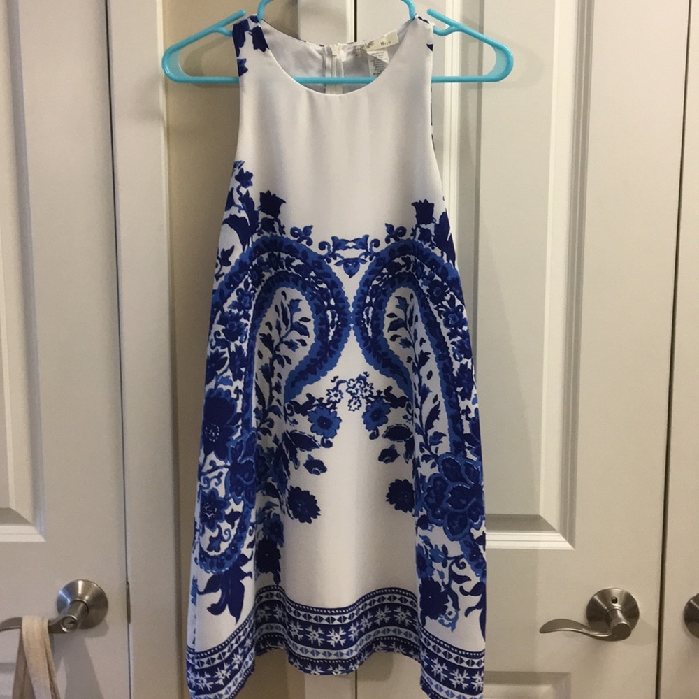 Small blue and white shift dress
